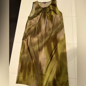 Vince silk shift variegated green and brown with pleated front neckline size XS